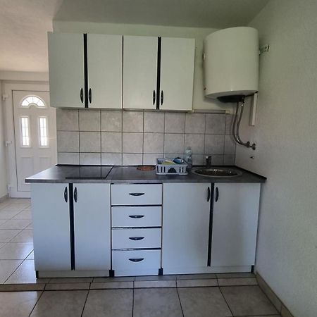 Apartments Seso Pag Town Εξωτερικό φωτογραφία